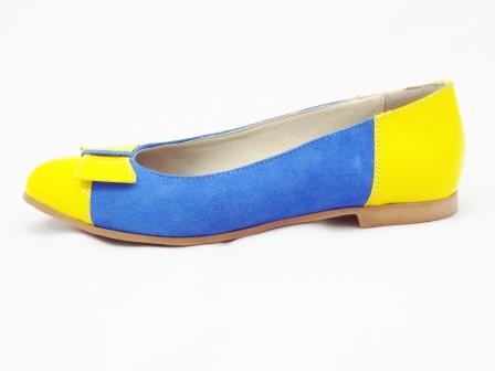 Balerini dama albastri din piele naturala antilopa si piele lacuita galbena, cu accesoriu tip fundita. biashoes.ro imagine reduceri